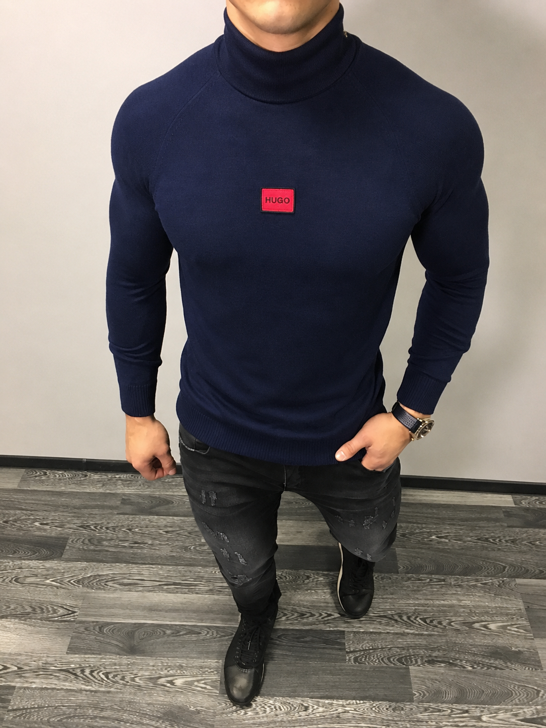 Hugo Boss megztinis