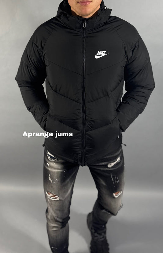Nike striukė