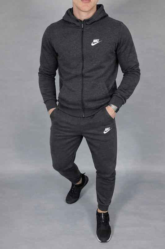 Nike laisvalaikio kostiumas