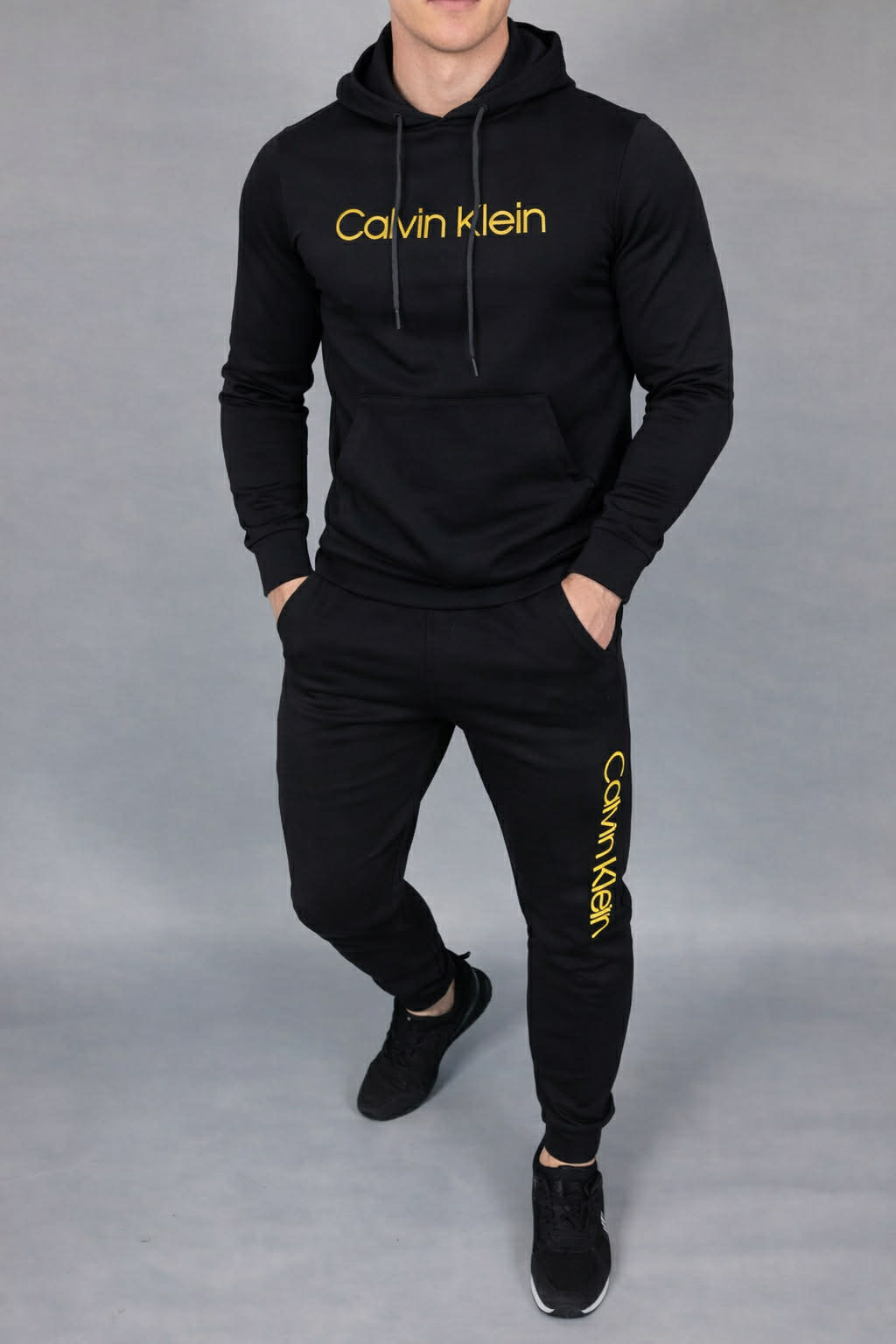 Calvin Klein laisvalaikio kostiumas
