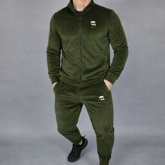 Karl laisvalaikio kostiumas