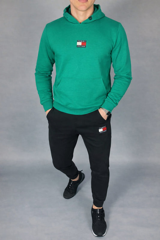 Tommy Hilfiger laisvalaikio kostiumas